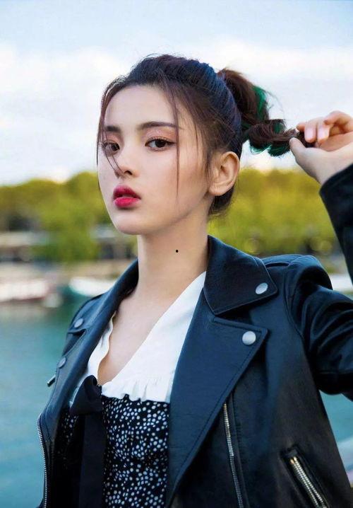 爱豆吃瓜娱乐酱罗云熙,从爱豆到瓜界新宠,揭秘他的吃瓜娱乐之路